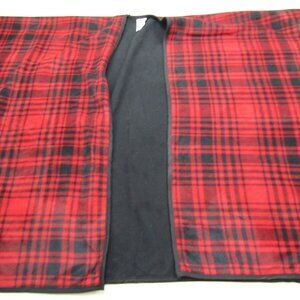 Woolrich Cozy Blanket Wrap One Size Reversible Red Plaid Black Winter Outdoors